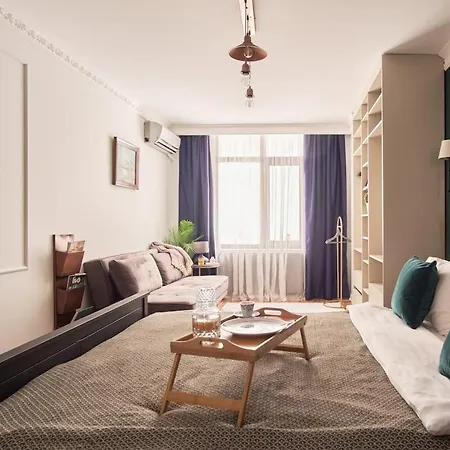 Modern & Cozy Close To Center Apartment *